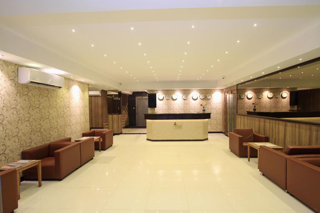 होटल Empire International Church Street Bangalore